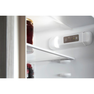 Réfrigérateur combiné encastrable WHIRLPOOL ART971012 2