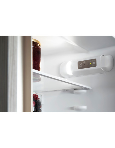 Réfrigérateur combiné encastrable WHIRLPOOL ART971012