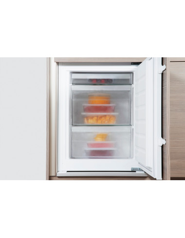 Réfrigérateur combiné encastrable WHIRLPOOL ART971012