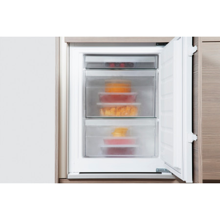 Réfrigérateur combiné encastrable WHIRLPOOL ART971012