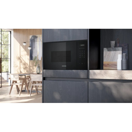 Four micro-ondes encastrable SIEMENS BE555LMB1F