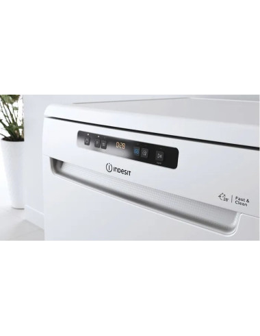 Lave vaisselle pose libre INDESIT DFO3C23A