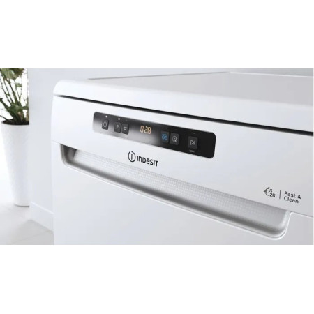 Lave vaisselle pose libre INDESIT DFO3C23A